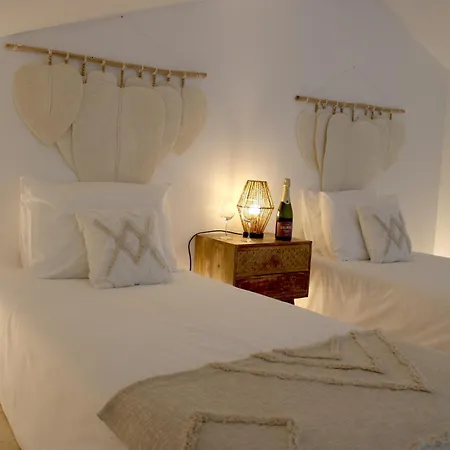 Casa Arrifana كاراباتيرا