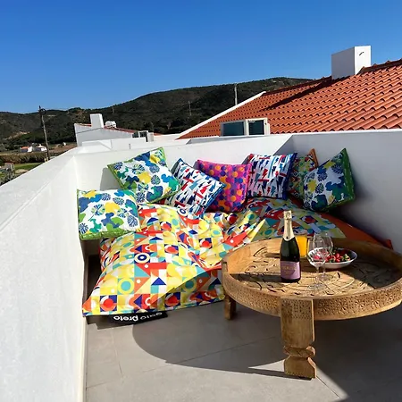 بيت للعطل Casa Arrifana *